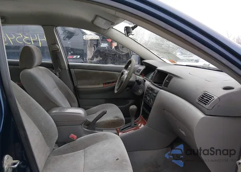 2004 Toyota Corolla Le z USA, uszkodzony, nr VIN 2T1BR32EX4C252861